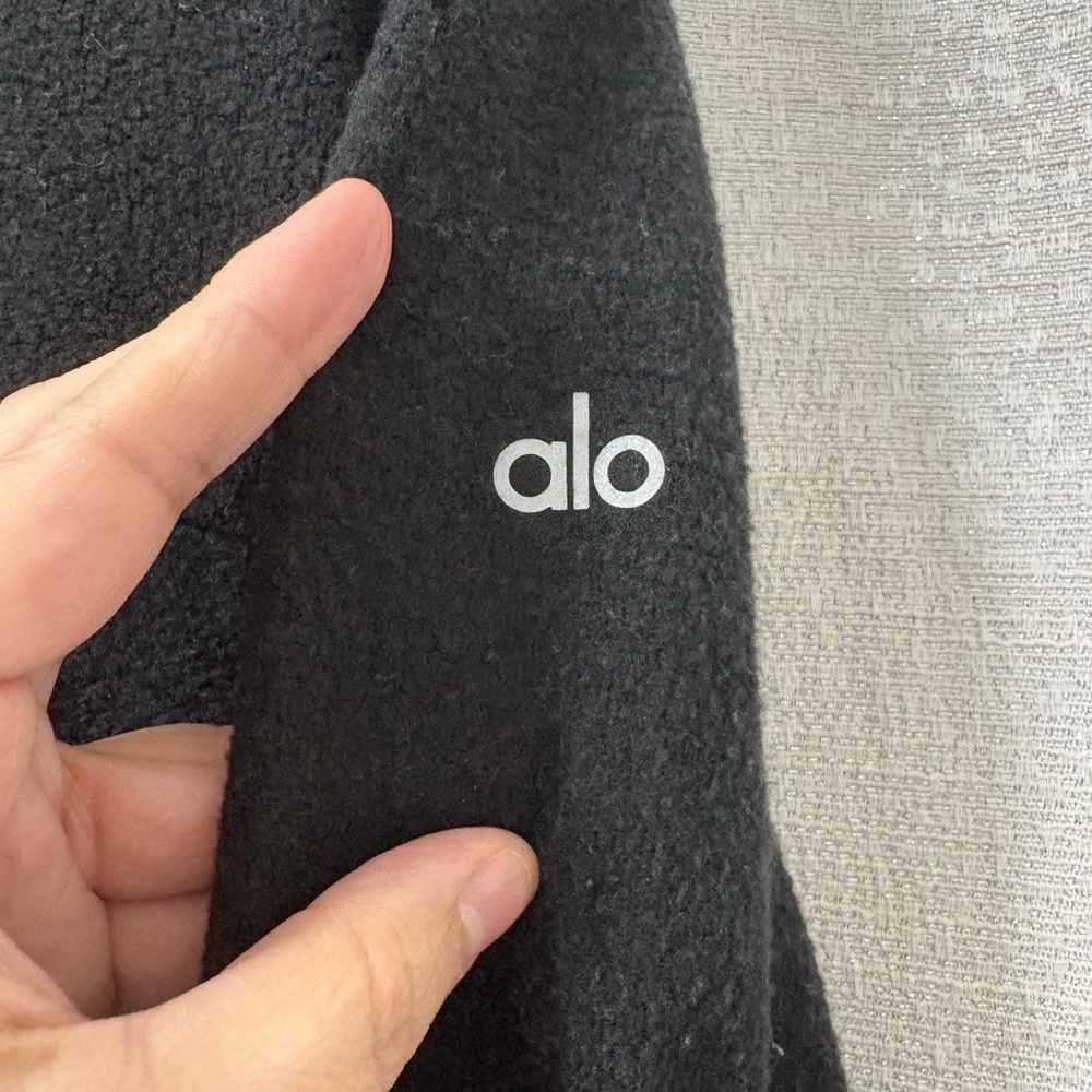 ALO Yoga Women’s Black Haze Turtleneck Sweatshirt Size Medium Pullover Fleece - Picture 5 of 10